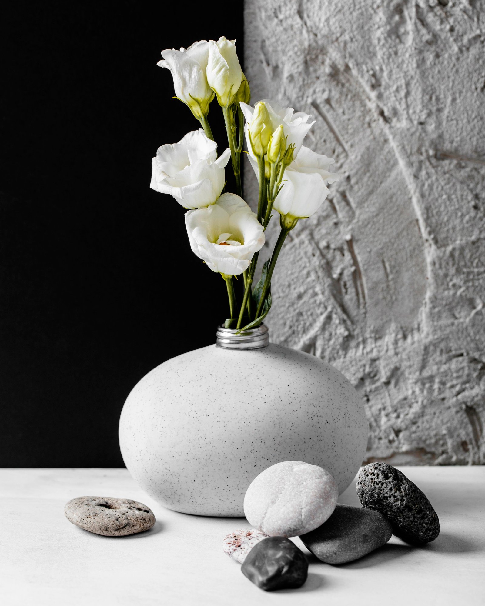 Vases & Urns